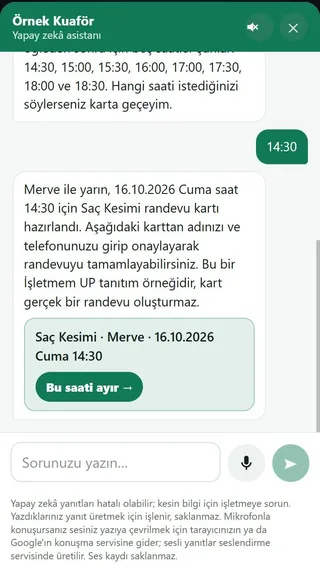 Dijital karttaki yapay zekâ asistanı: Merve için boş saatler listelenmiş, 14:30 seçilmiş ve Bu saati ayır randevu kartı gösterilmiş